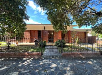 Departamento · 202m² · 4 Ambientes · Venta| Casa 3 Dorm. Amoblada en Villa Carlos Paz