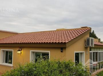 Casa · 250m² · 3 Dormitorios · 2 Cocheras · Casa en Venta y Alquiler en Barrio Cerrado San Isidro, Villa Allende