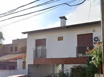Casa · 190m² · 4 Ambientes · 2 Cocheras · Alquiler Casa en Bella Vista