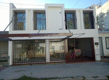 Casa de 8 ambientes, Córdoba · Ideal Para Inversion! Casa + Local Comercial + Departamento