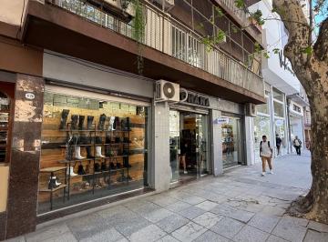 Local comercial · 48m² · Local en Alquiler en Flores - Argerich 600