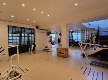 Local comercial · 191m² · Local Alquiler Castelar Santa Rosa 191 m²