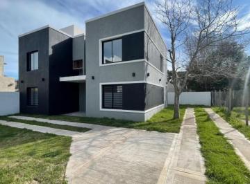 Casa · 87m² · 4 Ambientes · Hermosa Casa de 4 Ambientes a Estrenar - Barrio San Rafael - Financiación!