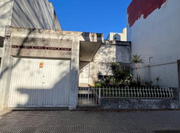 Casa de 3 ambientes, Villa Pueyrredón · Casa 3 Amb. con Garage a Reciclar