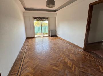 Departamento · 80m² · 4 Ambientes · Departamento de 4 Ambientes con Balcon