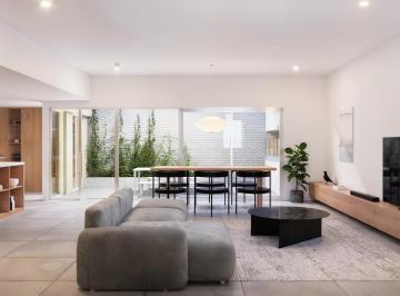 PH · 143m² · 4 Ambientes · Casa de Pasillo de 3 Dorm. con Terraza y Pileta en Barrio Lourdes