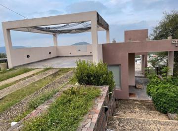Casa · 150m² · 5 Ambientes · 2 Cocheras · Casa en Alquiler 2 Dorm. en Terrazas de Estanzuela, con Vistas a Las Sierras