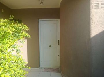 Casa · 74m² · 3 Ambientes · 1 Cochera · Alquiler Casa Duplex en Guaymallen - Semiprivado