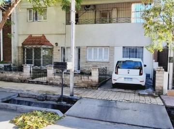 Casa de 6 ambientes, Ciudad de Mendoza · Casa en Venta, Quinta Sección, Capital, Mendoza.