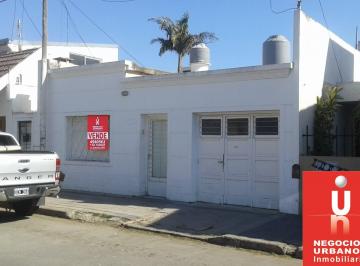 Casa de 7 ambientes, Córdoba · Venta Bº Colón Pje Alicante 2571 Casa 2dor + Dpto a m Sabattini