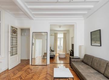 Departamento · 96ha · 3 Ambientes · Exquisito Edificio Estilo Francés Categoría Refaccionado con Detalles de Lujo