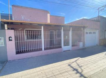 Casa · 164m² · 7 Ambientes · 1 Cochera · Casa en San Nicolas de Los Arroyos