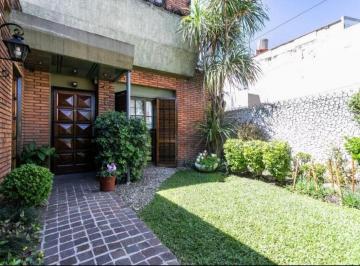 Casa de 5 ambientes, Villa Pueyrredón · Excelente Casa 5 Amb con Parque Pileta y Quincho Grande en Planta Alta