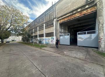 Bodega-Galpón · 200m² · Galpón de 200 m² - Lomas del Mirador - Alquiler