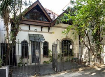 Casa · 166m² · 5 Ambientes · Alquiler Casa 5 Amb en Villa Devoto con Jardín