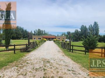Casa · 490m² · 6 Ambientes · 7 Cocheras · Casa 6 Amb C/ Pileta Climatizada 490 m² Edif. en 10.000 m² Lote - Estancia Las Lilas