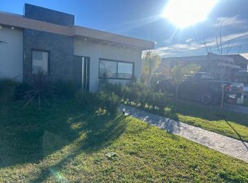 Casa de 4 ambientes, Ezeiza · Casa en Barrio San Felipe