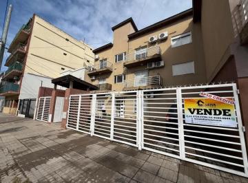 general-san-martin-malaver-venta-ph-3-ambientes · Venta - Depto 3 Amb con Patio y Garage. Malaver