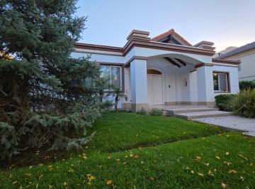 Casa · 273m² · 6 Ambientes · 2 Cocheras · 3 Hab/ 3 Baños/ Amplio Jardin/las Candelas Il
