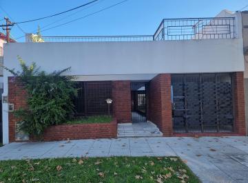 Frente · Alquiler Casa 5 Ambientes Villa Domínico – Avellaneda
