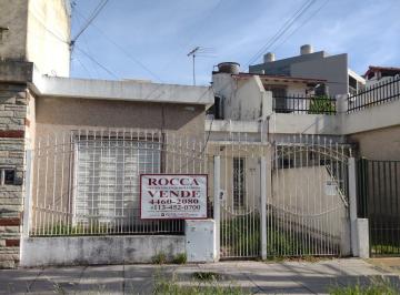 PH de 3 ambientes, Morón · Barrio Güemes PH 3 Ambientes con Patio a Reciclar