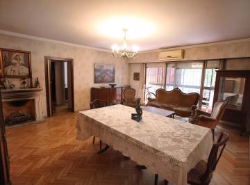Departamento de 4 ambientes, Chacarita · Amplio Semipiso de 4 Ambientes en Chacarita