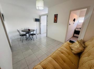 Imagen1 · Un Ambientes y Medio con Balcon