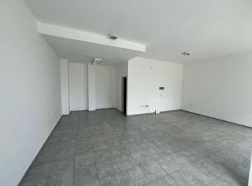 Local comercial · 35m² · 1 Ambiente · Alquiler Local Comercial - Ubicación Estratégica en Güemes y Sobre Cañada