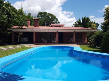 Casa · 120m² · 5 Ambientes · Casa en Los Hornillos