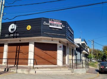 Local comercial · 173m² · Imponente Local - Billinghurst - Frente a La Plaza - Ideal Entidad Bancaria