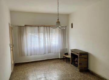 Departamento · 90m² · 4 Ambientes · 1 Cochera · Venta Duplex 4 Amb. en Ramos Mejia Apto Crédito