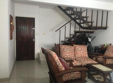 Casa · 58m² · 3 Ambientes · 1 Cochera · Dúplex PH en Venta! Sobre Av 9 de Julio.