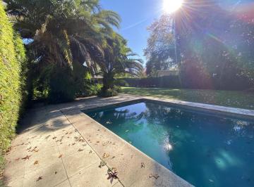 Casa · 282m² · 5 Ambientes · 3 Cocheras · Venta - Casa 5 Amb. Pileta, Jardín y Quincho - 2 Lotes / Los Ñanduces