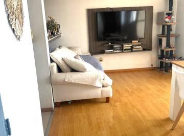 Departamento de 2 ambientes, Almagro · Muy Buen Semipiso 2 Ambientes Apto Profesional con Parrilla Propia