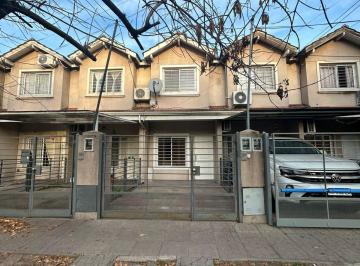 Casa de 4 ambientes, San Miguel · Increible Triplex en Alquiler