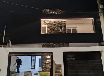 Casa de 10 ambientes, Córdoba · Vendo Excelente Casa a 2 Cuadras del Nuevo Centro Shoping