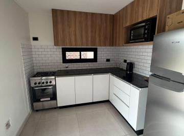 Casa de 4 ambientes, La Plata · Casa a Estrenar en Venta Sobre Calle 486 Entre Belgrano y Calle 21