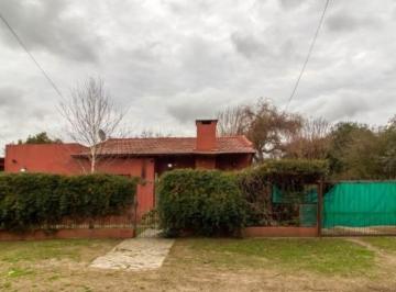 Casa · 120ha · 7 Ambientes · 2 Cocheras · Casa en Venta 11 E/ 56 y 57