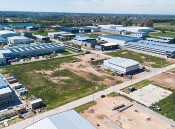 Terreno · 2107m² · Lote en Venta Parque Industrial Cuartel V Pin2
