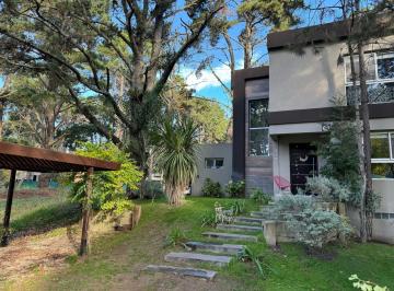 Casa · 150m² · 4 Ambientes · 1 Cochera · Casa 4 Ambientes en El Barrio "La Reserva" Oportunidad en Costa del Este