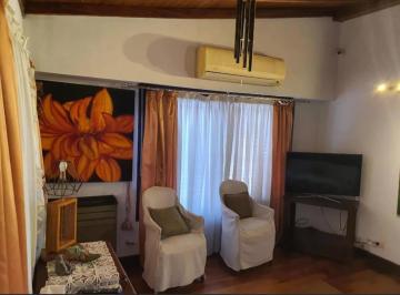 Casa · 120m² · 4 Ambientes · 1 Cochera · Casa en Venta - 3 Dorm. 2 Baños - Cochera - 150 m² - Versalles