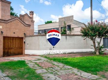 Casa · 180m² · 6 Ambientes · Casa en Alquiler Segunda Rotonda de Tres Cerritos