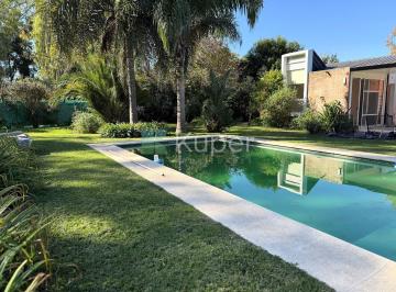 Casa · 239m² · 5 Ambientes · 6 Cocheras · Venta Casa 4 Dorm. y Pileta en Soles del Pilar, Pilar, G. B. a. Zona Norte