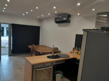 Casa de 3 ambientes, Rosario · Casa Amplia Completamente Remodelada