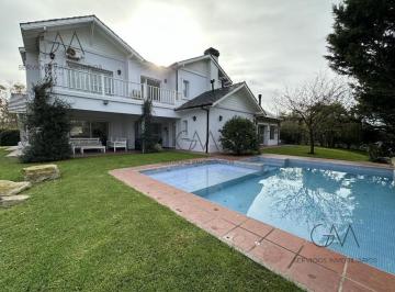 Casa · 450m² · 7 Ambientes · Casa en Venta Rumenco