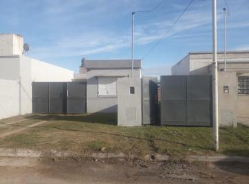 Casa · 49m² · 3 Ambientes · Casa en Venta - 2 Dorm. 1 Baño - 250 m² - Pergamino