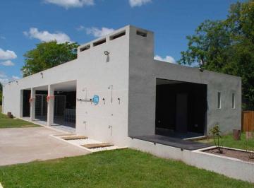 Casa · 190m² · 5 Ambientes · 3 Cocheras · Venta Hermosa Casa Estilo Minimalista en Bradsen