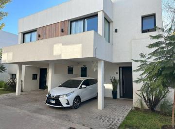 PH · 129m² · 4 Ambientes · 1 Cochera · Venta Duplex 4amb. Leloir. Apto Credito