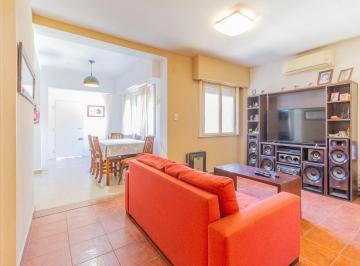 Casa · 89m² · 4 Ambientes · 1 Cochera · Venta Casa 4 Ambientes Villa Raffo
