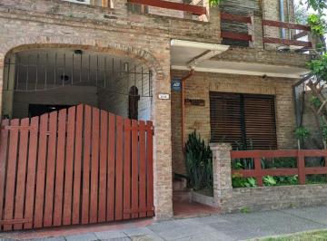 PH · 120m² · 5 Ambientes · 1 Cochera · PH en Venta - 2 Dorm. 4 Baños - Cochera - Boulogne Sur Mer